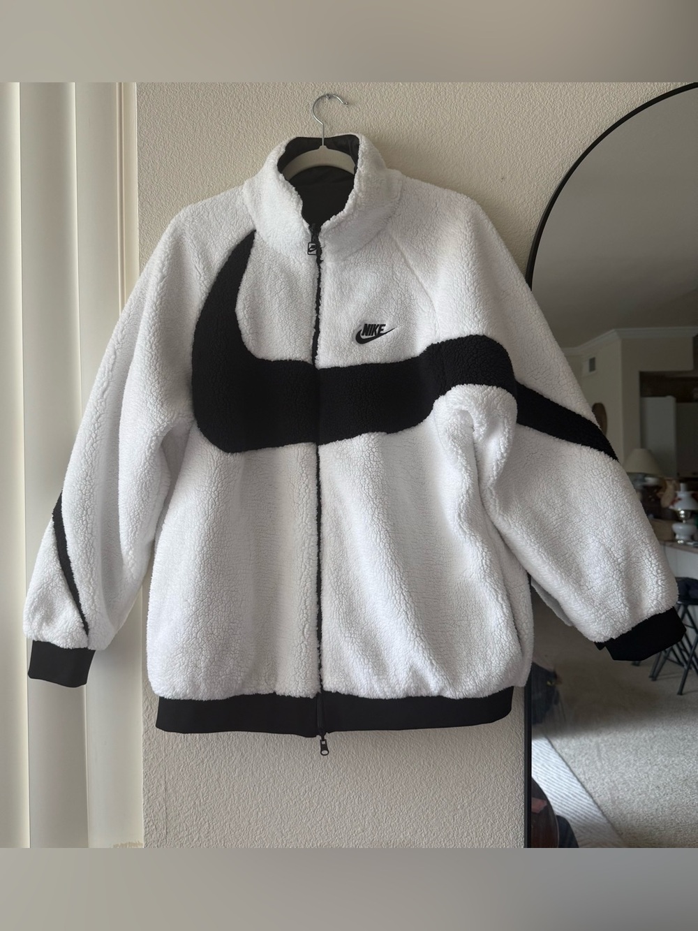 Nike Big Swoosh Reversible Sherpa Jacket XL White Black Fleece Full Zip Swoosh